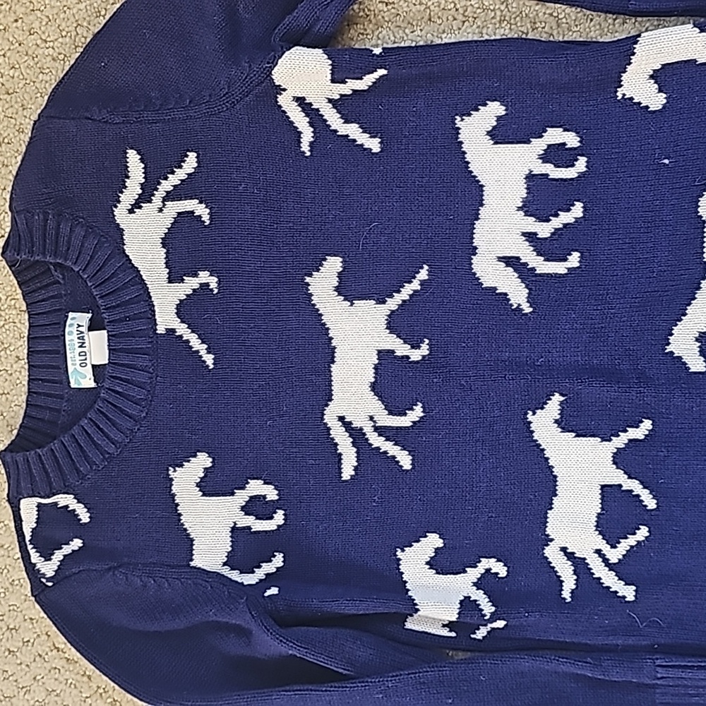 Old Navy cotton crewneck sweater for girls size XS, white horses, navy back